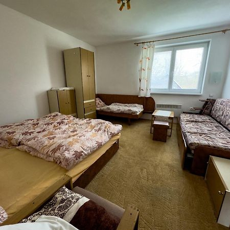 Chalupa V Zapadnych Tatrach Bobrovec Exteriör bild